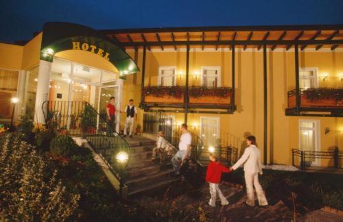 Gasthof Hotel Zum Weinberg Kohfidisch ภายนอก รูปภาพ